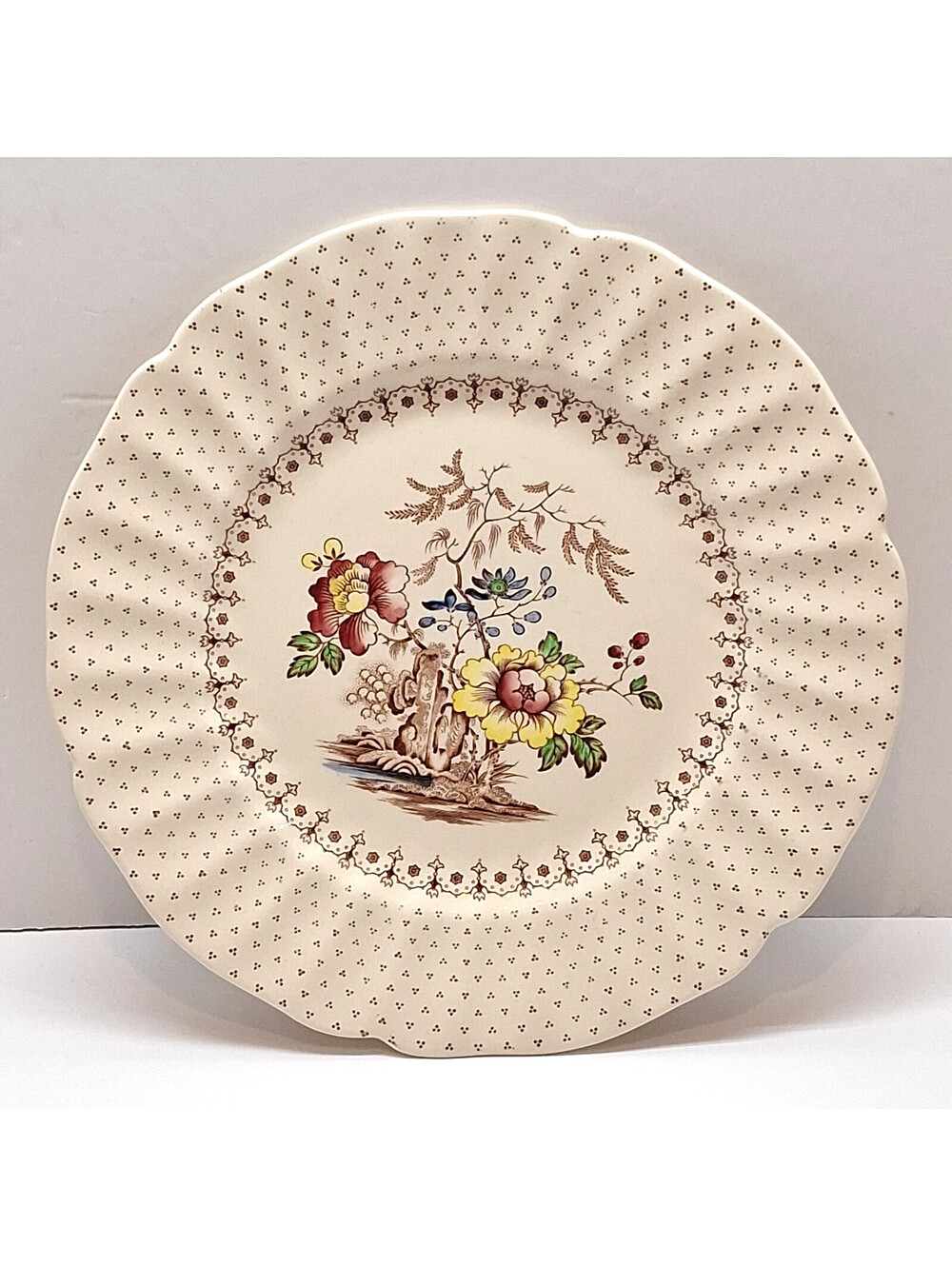 Vintage Royal Doulton Grantham Dinner Plates 10 in Model D5477, 1934-1964